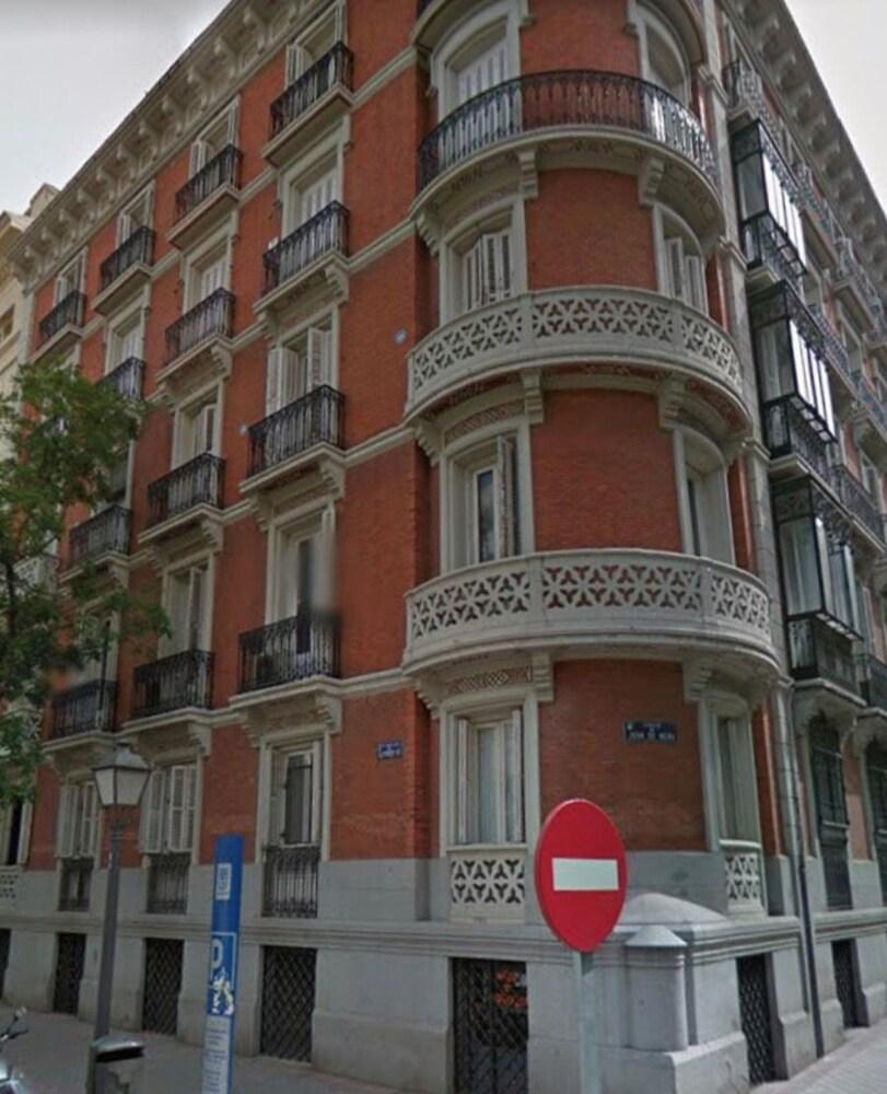 马德里 A And Z Juan De Mena (Adults Only)酒店 外观 照片